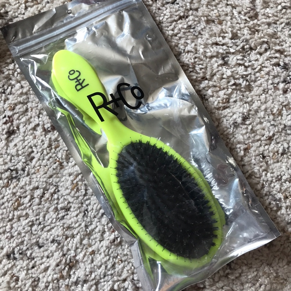 Brand new r+co hairbrush